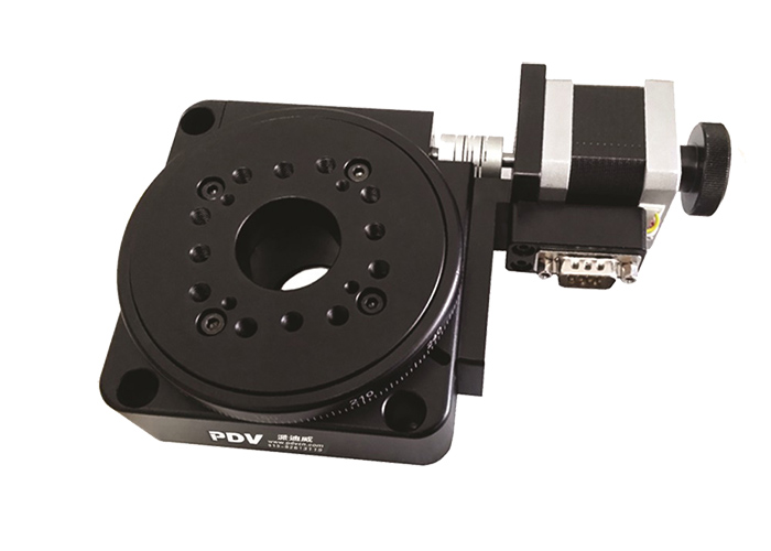 電動轉臺內部結構及平移式電動門停電關閉的方法